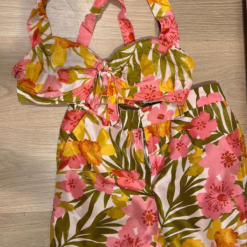 PJK silk COord outfit! Let’s go to the tropics!